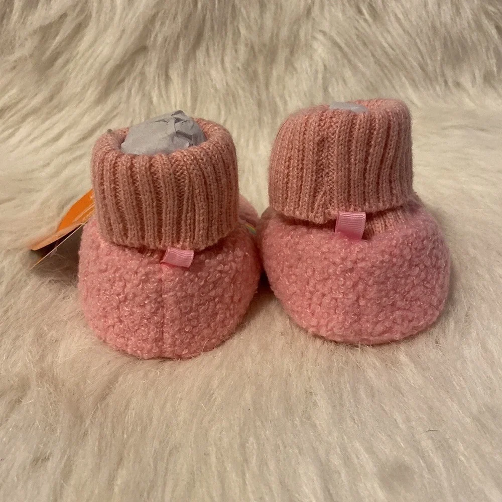 Wonder Nation Slippers Girls Size 5 Pink Fuzzy Rainbow Bootie Shoes